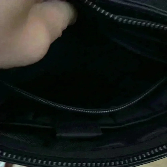 Leather crossbody bag - Picture 5 of 13